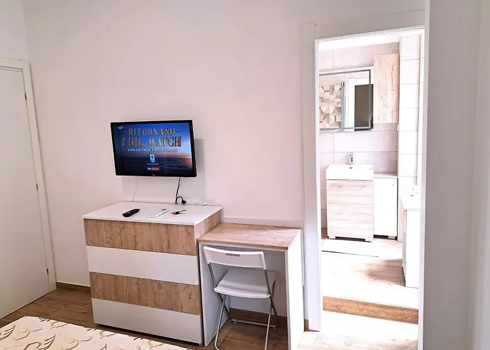San Giovanni Metro Flat Apartment *